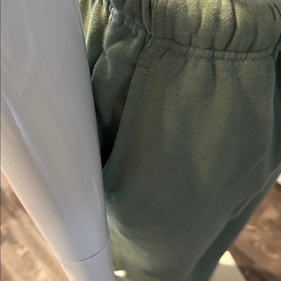 Kuwalla-Tee Joggers Laurel Green NWT - Picture 10 of 12